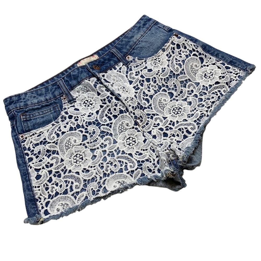 Forever 21 Lace Front Denim Shorts Raw Hem W3